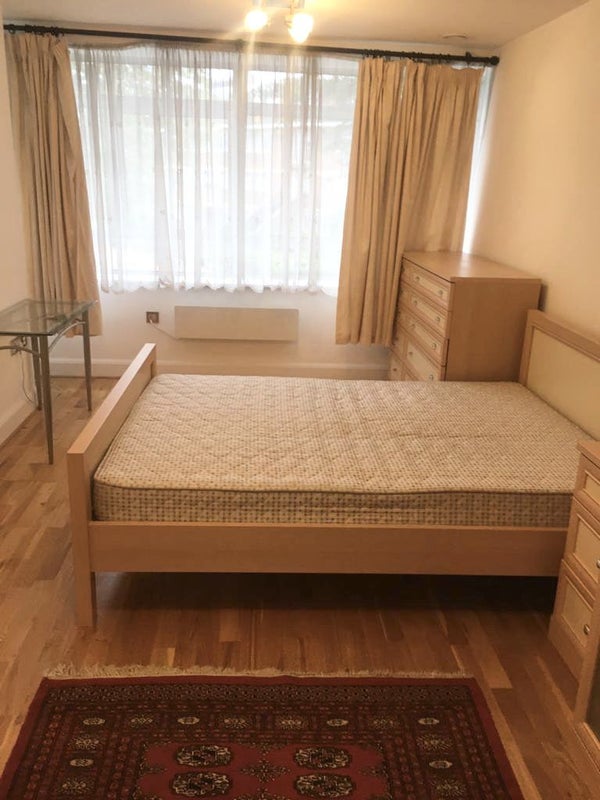 ' 2 Bed/1Bath Room Flat For Rent Immediately' Room to Rent from SpareRoom