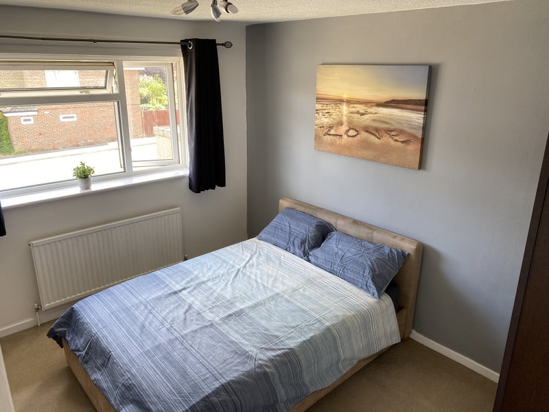 'Double room to rent in Southwater' Room to Rent from SpareRoom