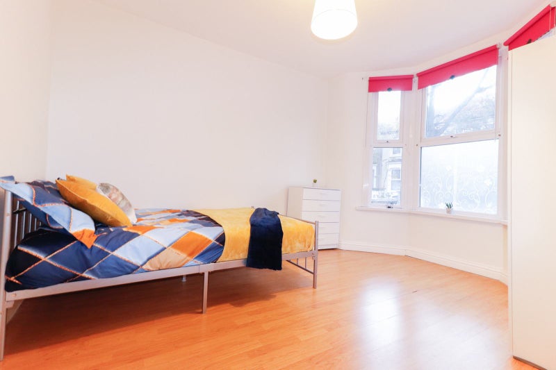 'Private Landlord Brand New Rooms Holbrook Road ' Room to Rent from