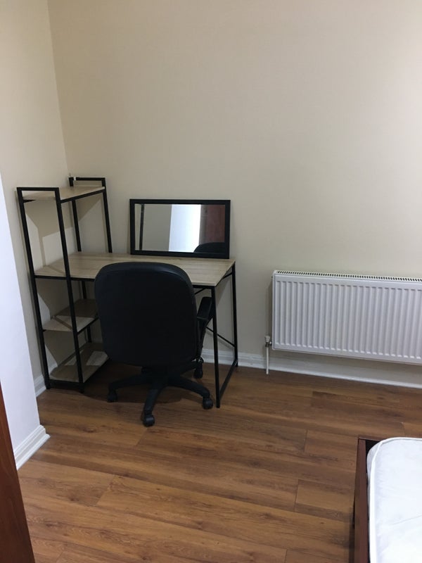 Photo 1: Room (Yours)