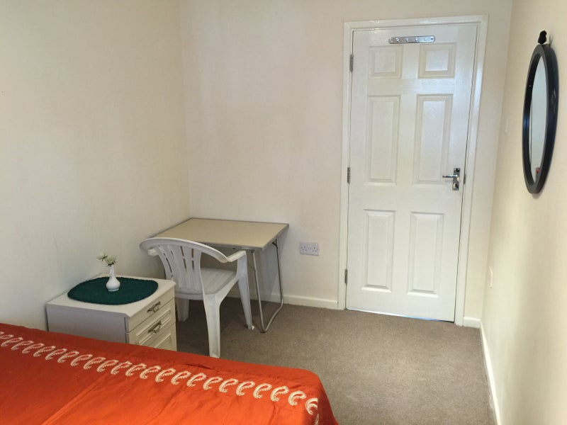 Rooms To Rent In Feltham Hanworth Rooms To Rent In Feltham Hanworth