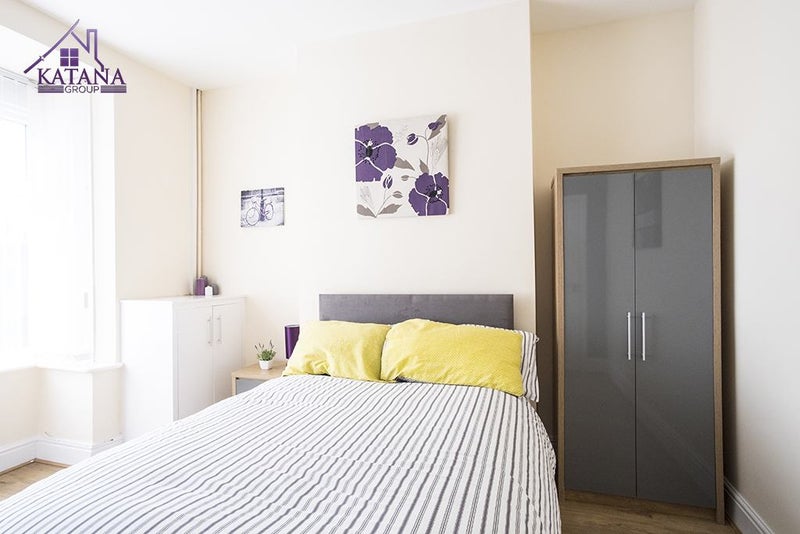 '**First Month Rent Free**' Room to Rent from SpareRoom