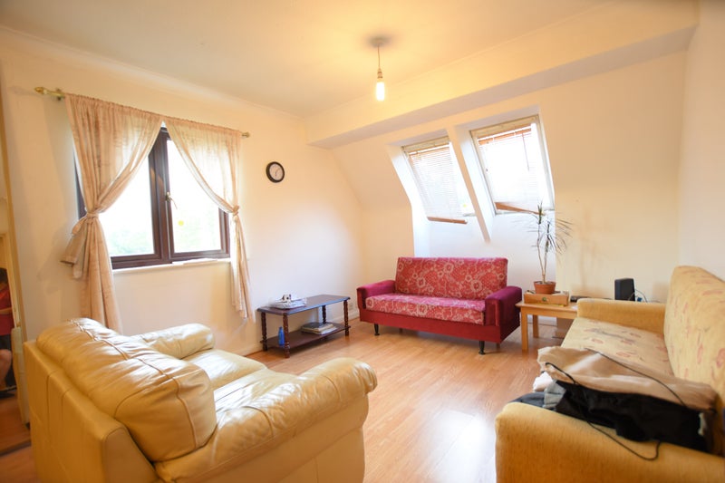 Spacious 1 bed flat Willesden Green **' Room to Rent from SpareRoom