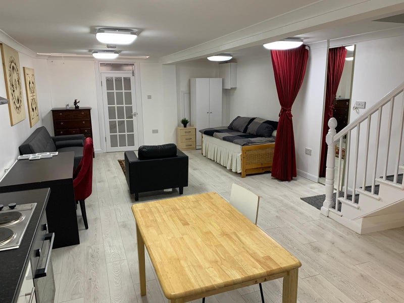 'Newly Decorated One Bed In Newington Green' Room to Rent from SpareRoom