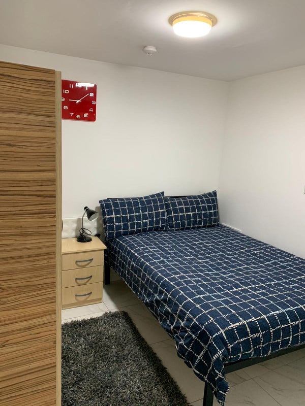 'Newly Decorated One Bed In Newington Green' Room to Rent from SpareRoom
