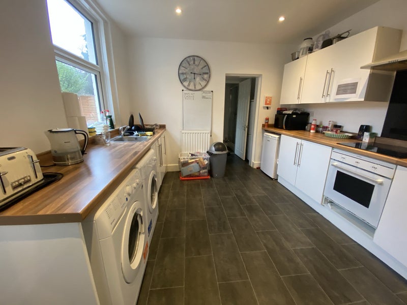 'Fantastic Beeston house share Montague St' Room to Rent from SpareRoom