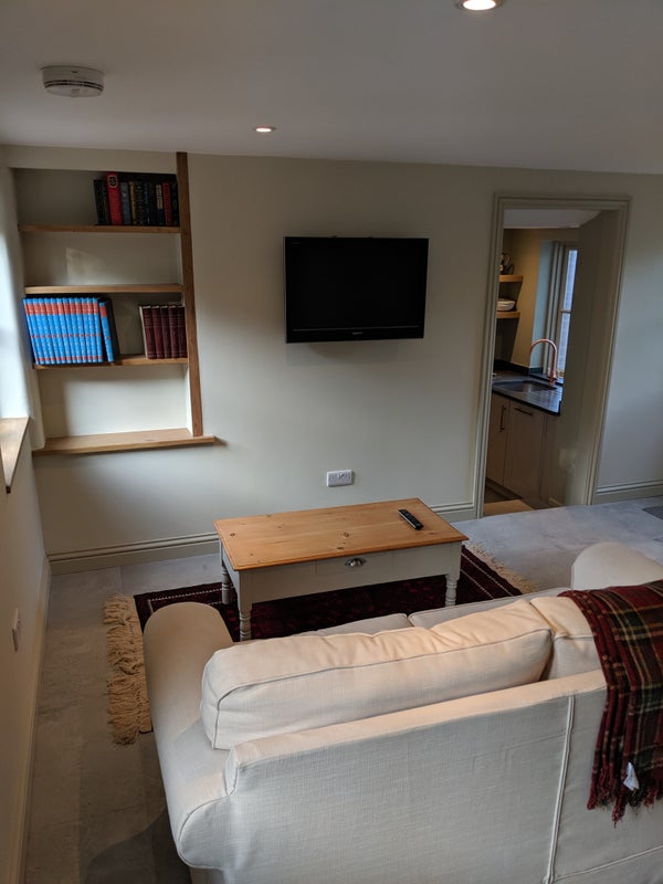 Photo 1: Sitting room