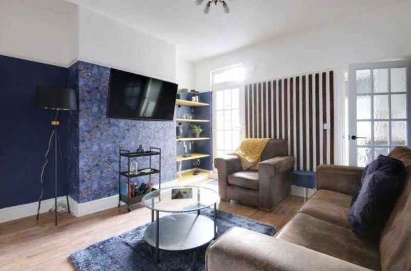 Photo 1: Living Room