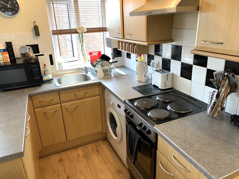 'Modern One Bedroom Flat Dss Accepted ' Room to Rent from SpareRoom