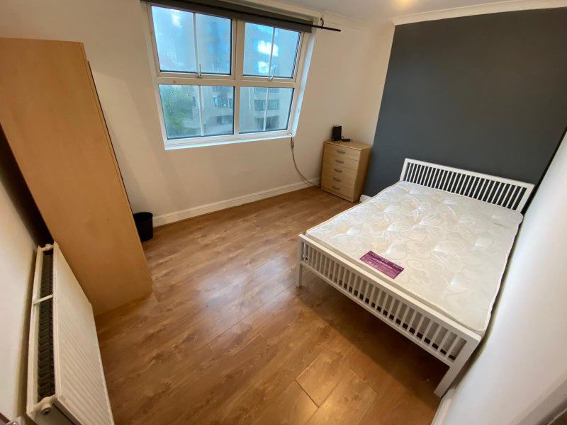 Photo 1: £242pw with all bills included