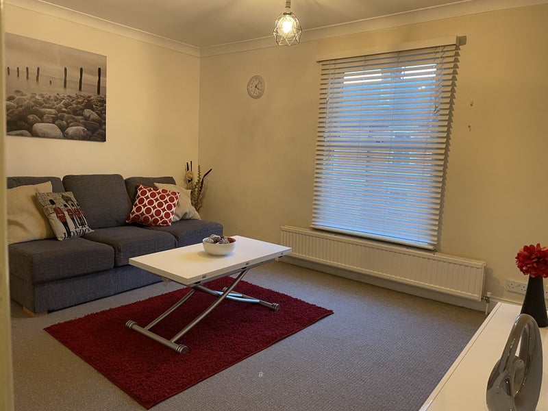 'Lovely apartment, Reading town centre' Room to Rent from SpareRoom