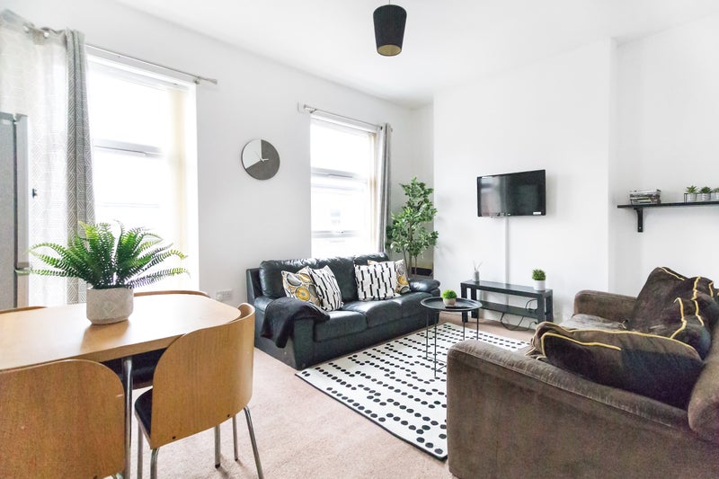 'Double room in THE HEART of Didsbury Village' Room to Rent from SpareRoom