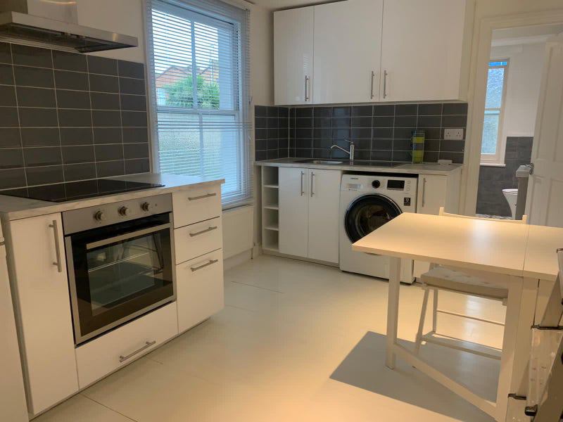 Photo 1: KITCHEN DINER