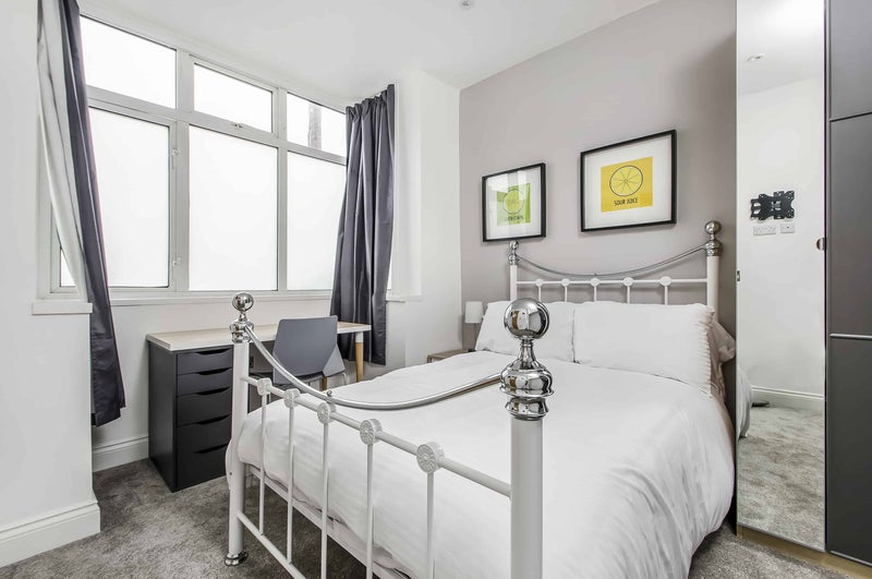 Photo 1: Stunning Room 1 - just £615pcm including all bills!