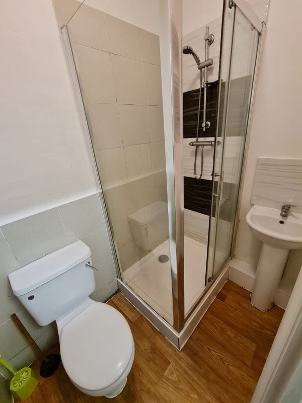 'Lovely Studio flat to Let in Enfield' Room to Rent from SpareRoom