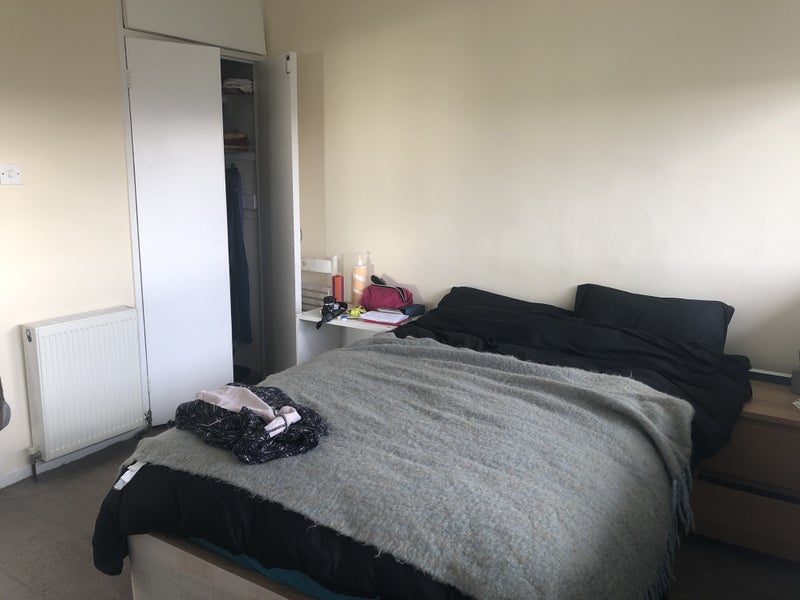 'Double Room In Stepney Green ' Room to Rent from SpareRoom