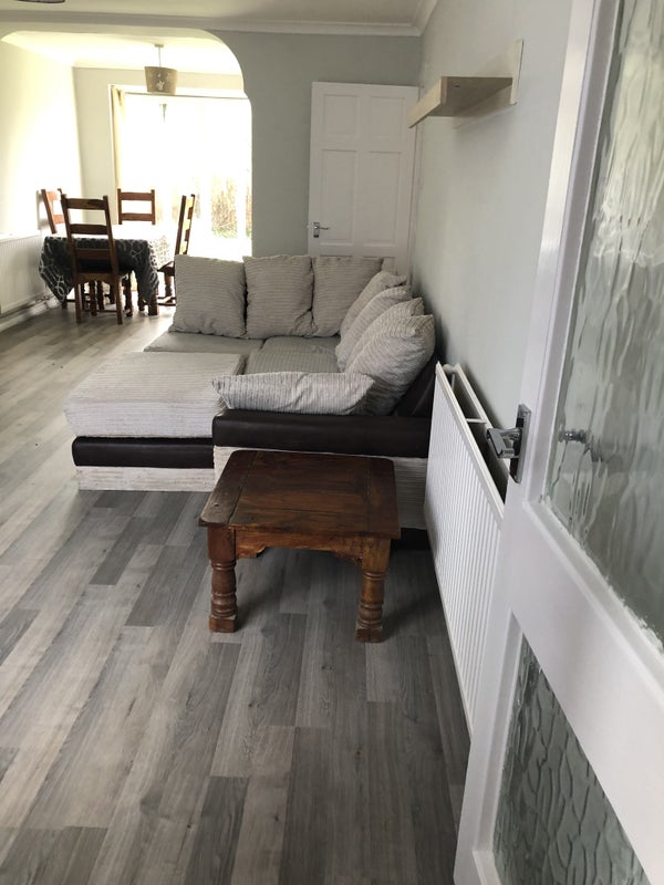 Photo 1: Lounge dining room 