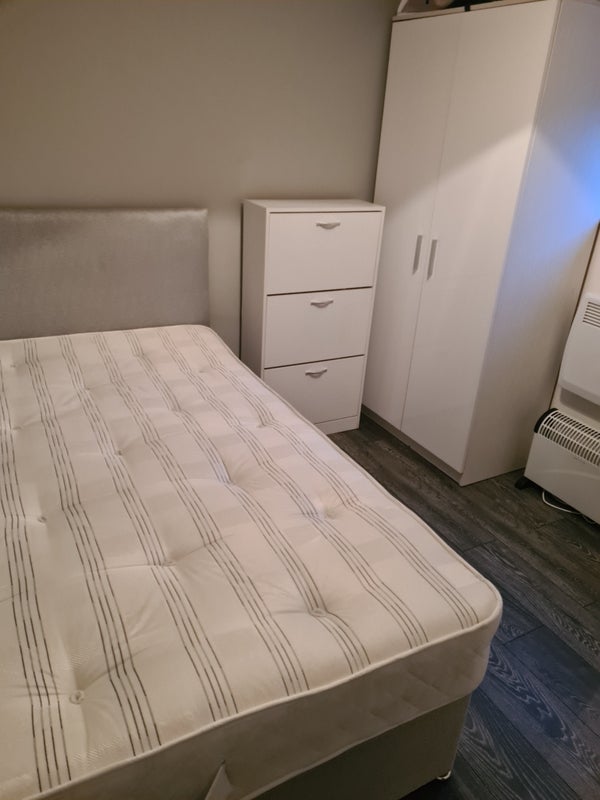 'Ensuite room to rent' Room to Rent from SpareRoom