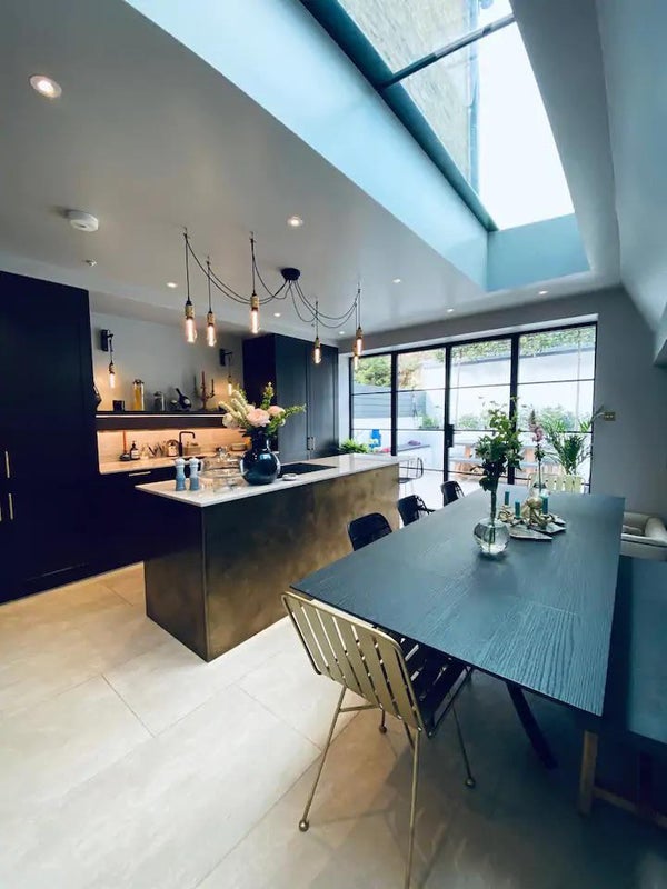 Photo 1: Kitchen
