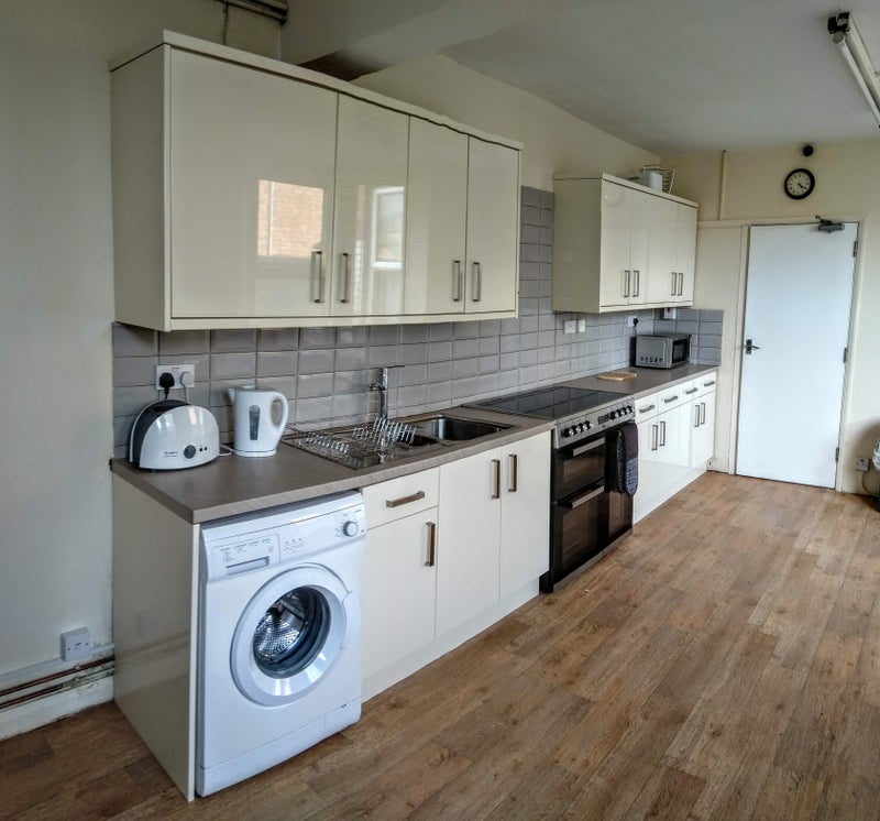 'First Class Room in Wolverton, Milton Keynes' Room to Rent from SpareRoom