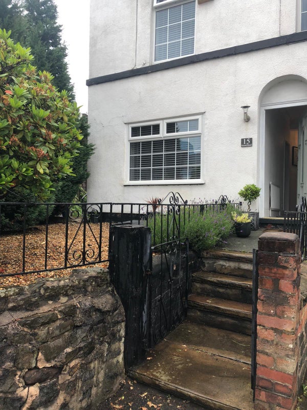 'Double bedroom available in Prestwich' Room to Rent from SpareRoom