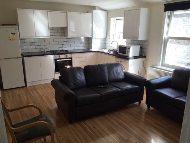 Photo 1: Open plan kitchen and lounge