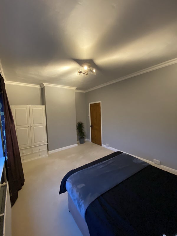 Photo 1: Room (Yours)