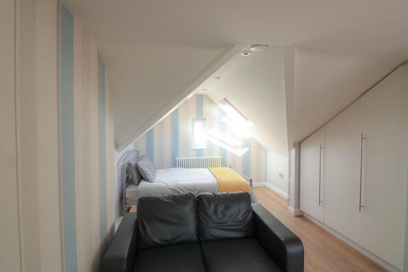 'Studio North London to rent Wood Green N22' Room to Rent from SpareRoom