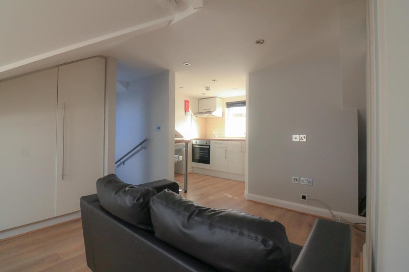 'Studio North London to rent Wood Green N22' Room to Rent from SpareRoom