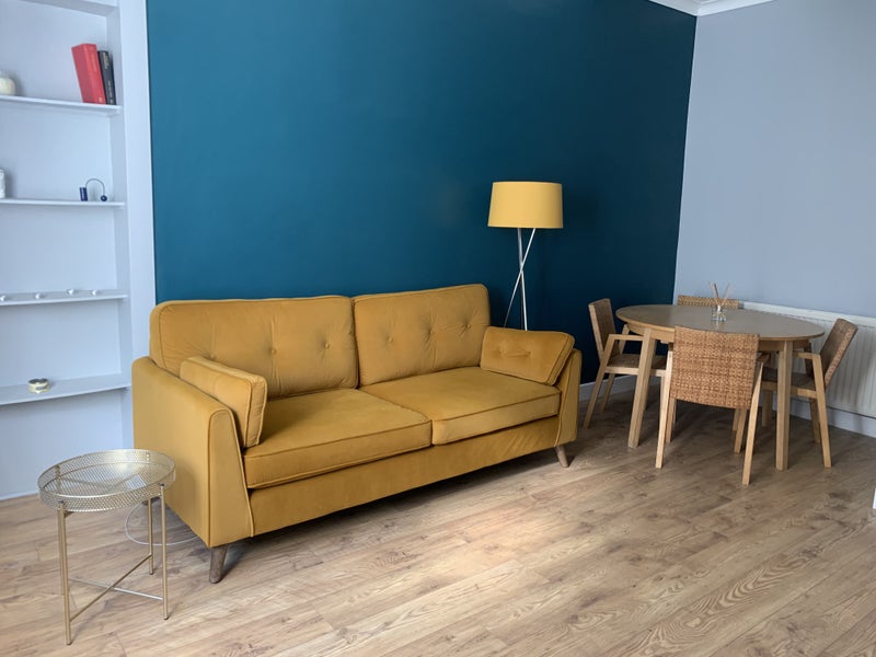 'Whole 2 bedroom flat in centre of Edinburgh ' Room to Rent from SpareRoom