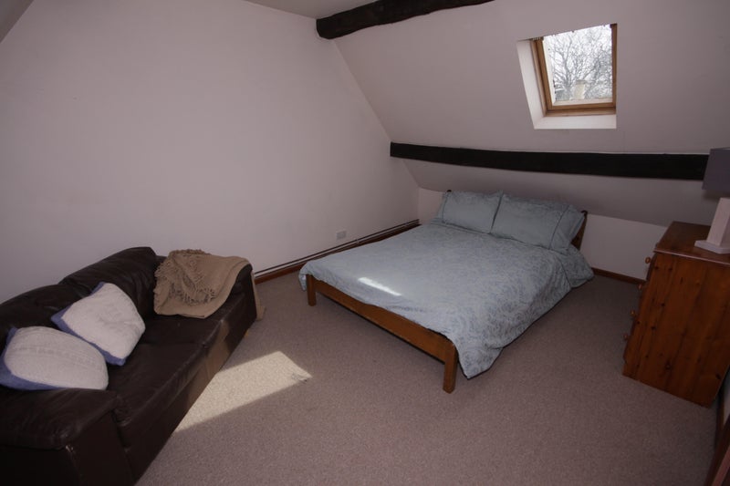 'Furnished Room To Rent Bampton ' Room to Rent from SpareRoom