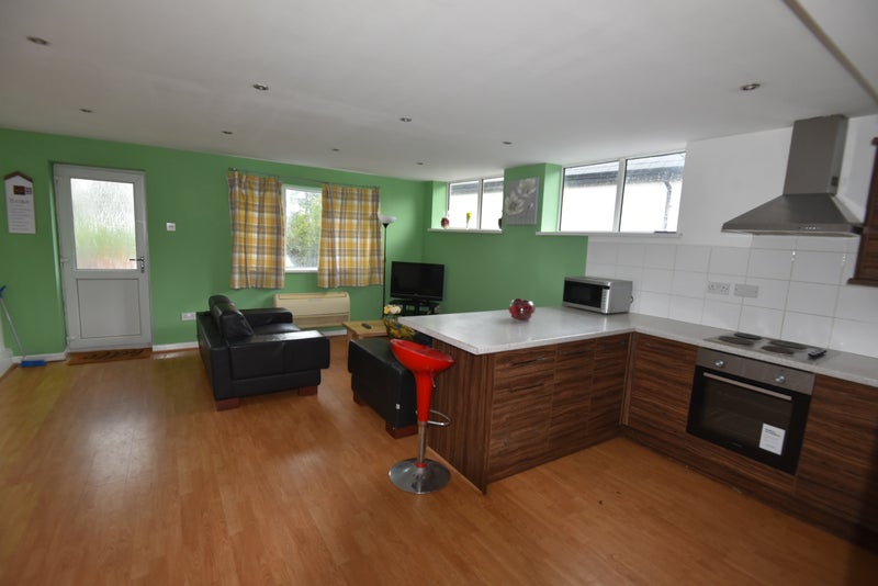 'Fully Furnished Room to Rent Roath/Cyncoed Cardiff' Room to Rent from