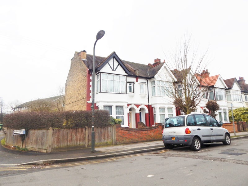 'Cavendish Road, Colliers Wood, London, SW19' Room to Rent from SpareRoom