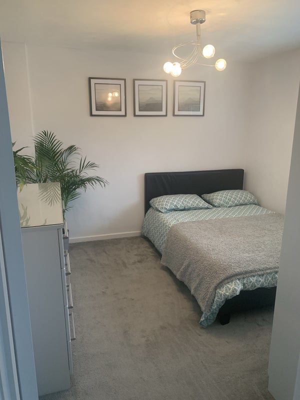 'Double Room with storage in Markyate' Room to Rent from SpareRoom