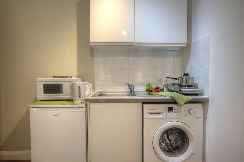 'Studio/ Everything Included/Zone 2 R2' Room to Rent from SpareRoom