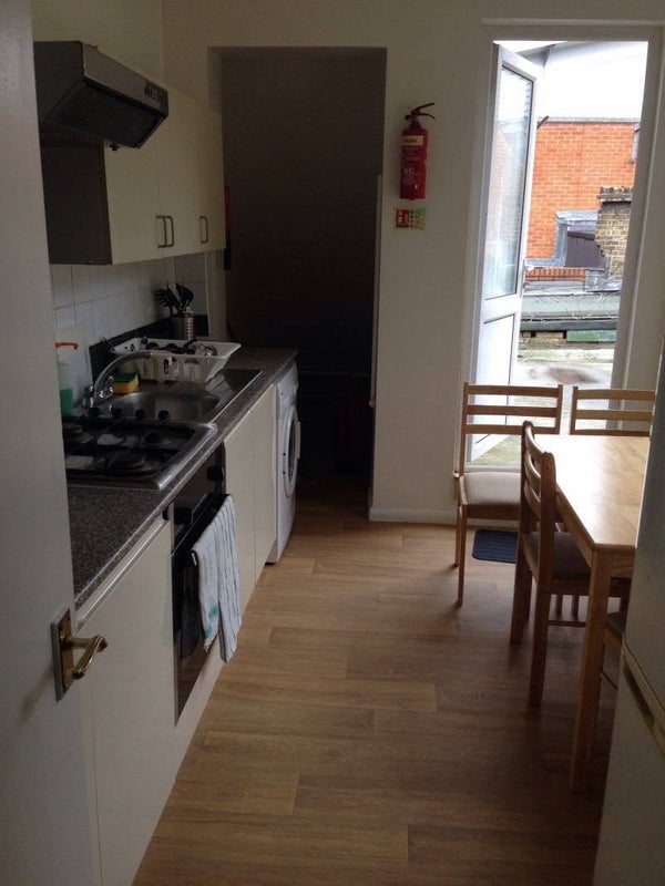 'Double room in Kilburn ' Room to Rent from SpareRoom