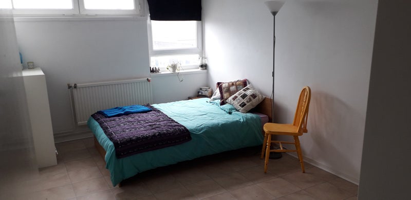 Photo 1: Bedroom