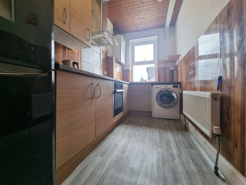 'Last Single Bedroom on Southall Broadway' Room to Rent from SpareRoom