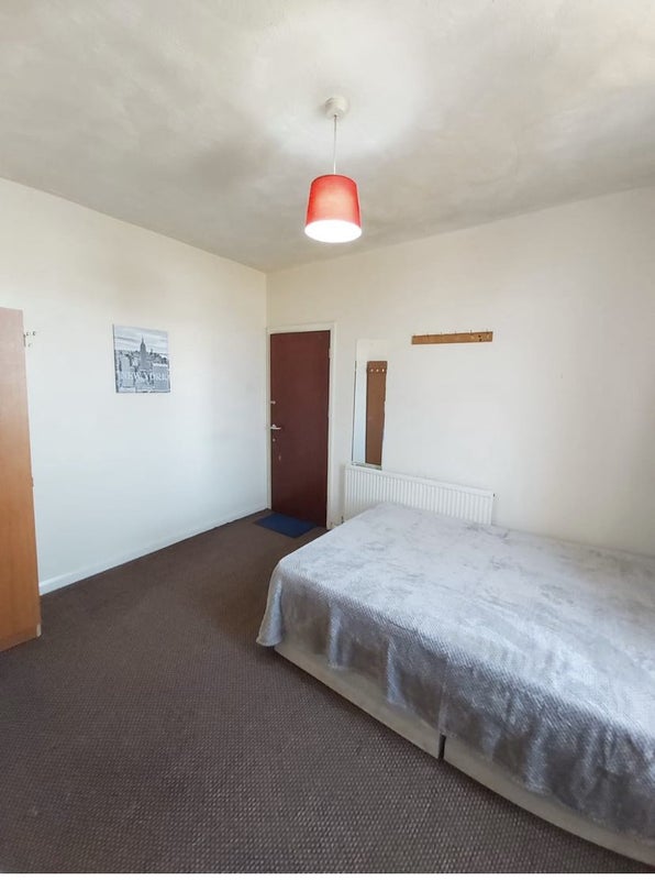 'Quality double room to rent in Barking ' Room to Rent from SpareRoom