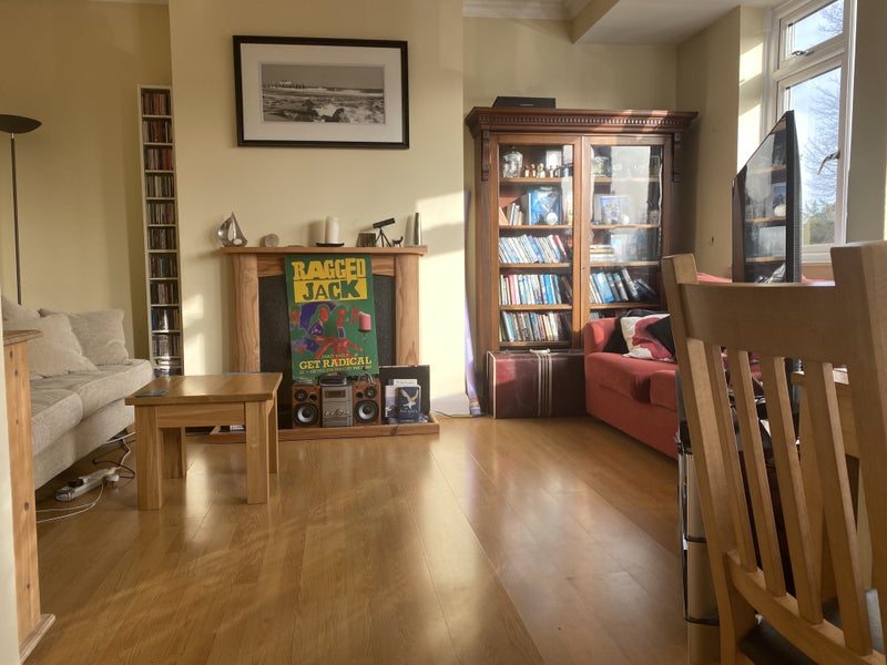 'Large Double room in Weybridge' Room to Rent from SpareRoom