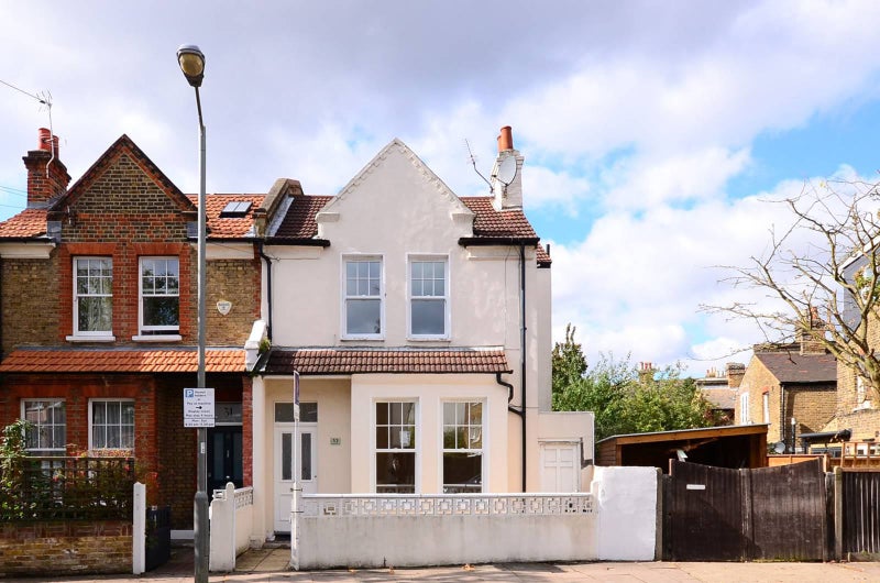 '🌸 Large Double Lovely Balham House Share' Room to Rent from SpareRoom