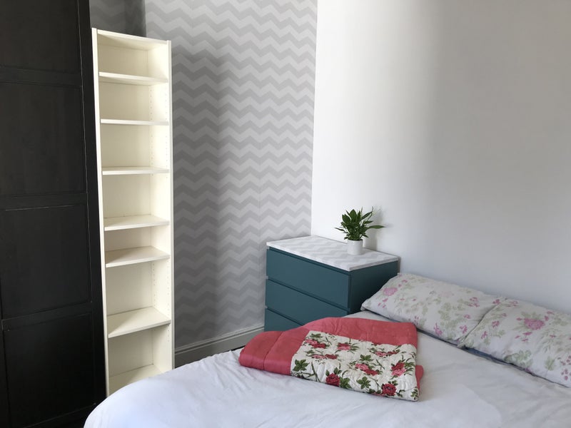 Photo 1: Bijou and bright bedroom