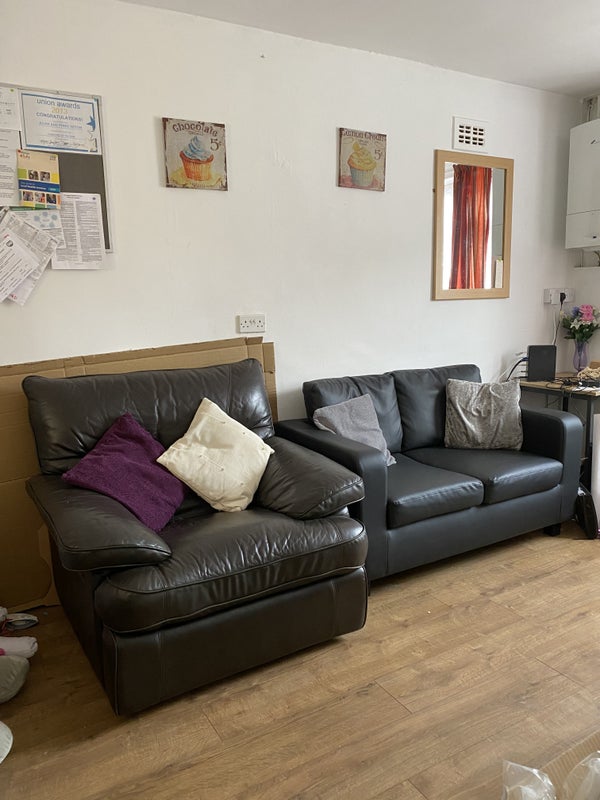Photo 1: Leather sofas. Lounge seats 6