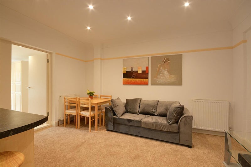 Photo 1: Living room