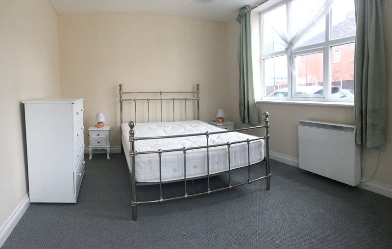 'Lovely flat near Bristol Temple Meads' Room to Rent from SpareRoom