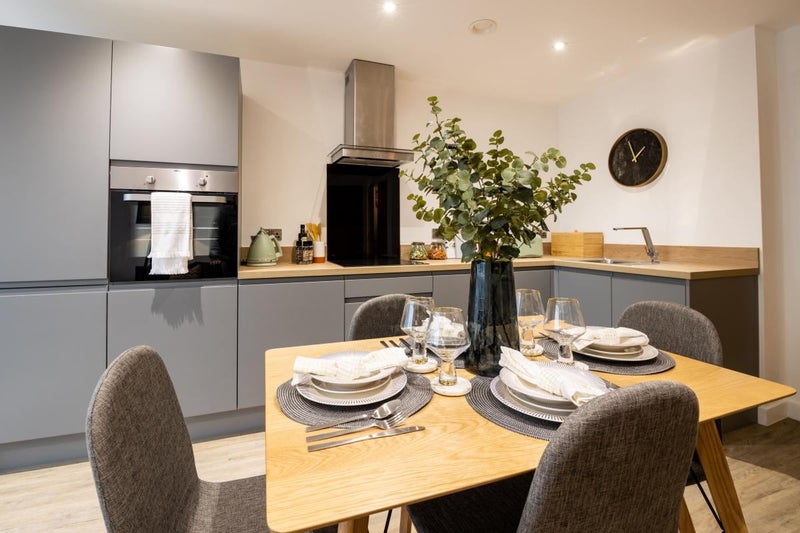 'Luxury 1 Bed River View + Balcony' Room to Rent from SpareRoom