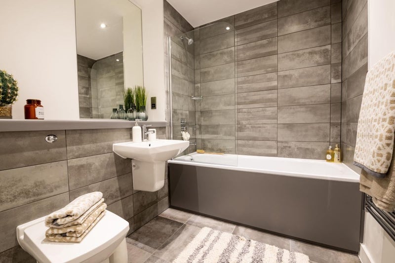 'Luxury 1 Bed River View + Balcony' Room to Rent from SpareRoom