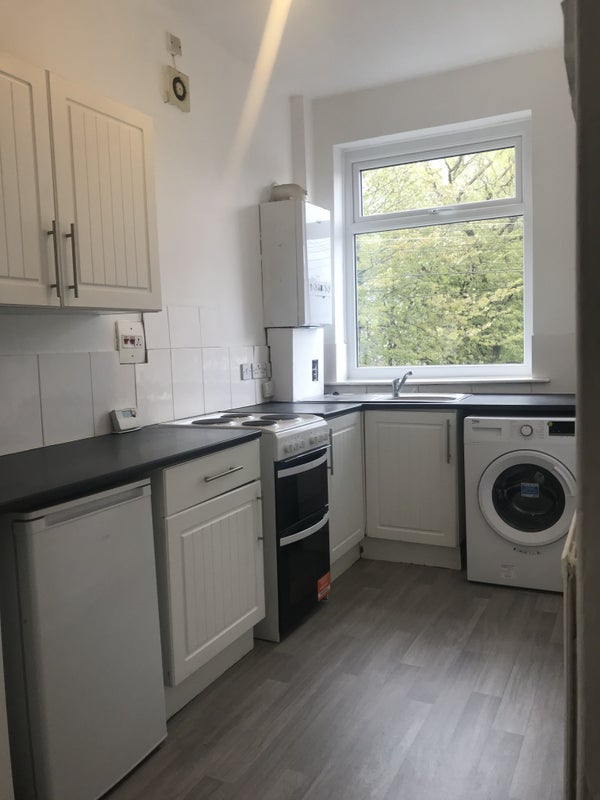 '1 bedroom flat located in Harpurhey' Room to Rent from SpareRoom