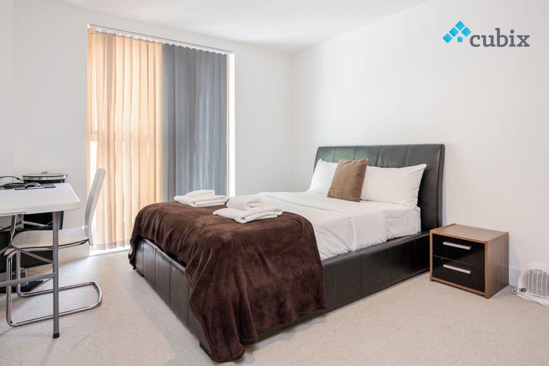 '2 Bed High Spec Flat Moments From Elephant&Castle' Room to Rent from