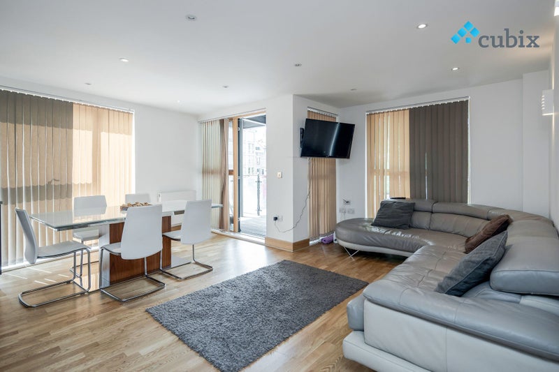 '2 Bed High Spec Flat Moments From Elephant&Castle' Room to Rent from